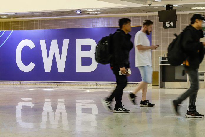 aeroporto Afonso Pena turistas Paraná
