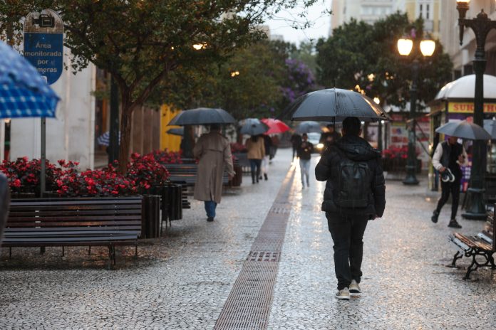 chuva em Curitiba previsão do tempo