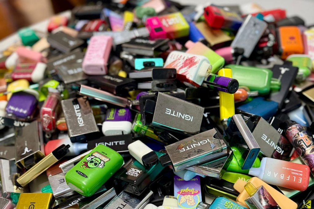 Escolas do Estado fecham o cerco contra cigarros eletrônicos