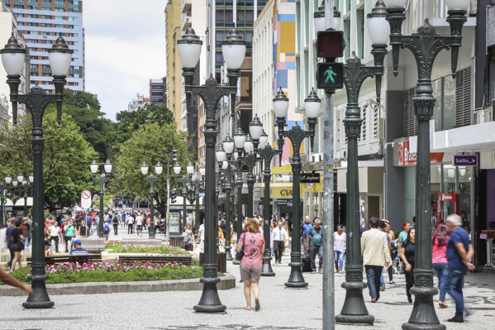 comércio Rua XV Curitiba