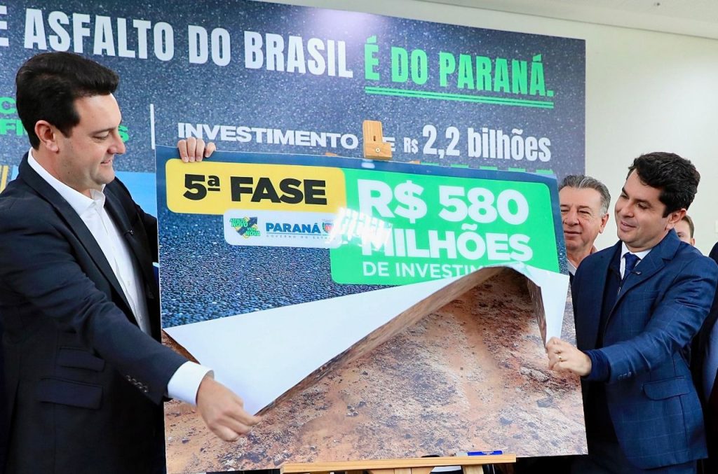 Governo e Alep pavimentando as cidades