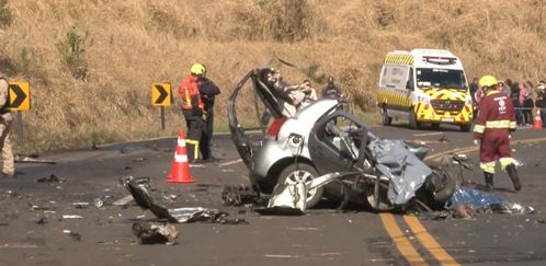 batida de frente acidente PR-445 deixa três mortos