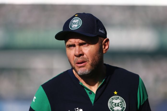 Técnico Mozart Coritiba