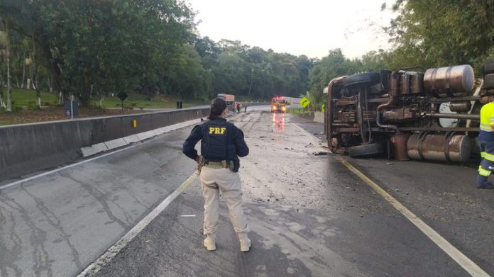 acidentes caminhões rodovias do Paraná