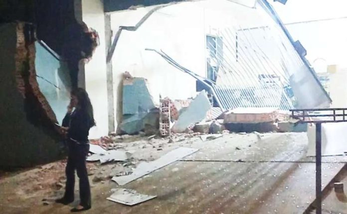 homem destrói cartório Paraná