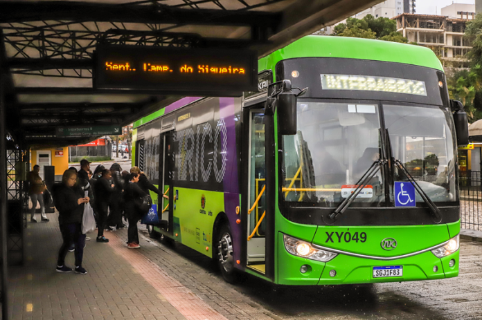 ônibus Curitiba