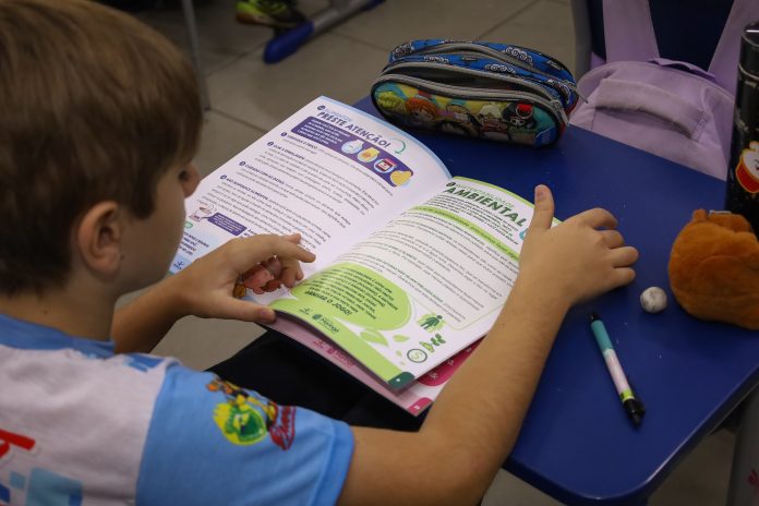Procon escolas Maringá