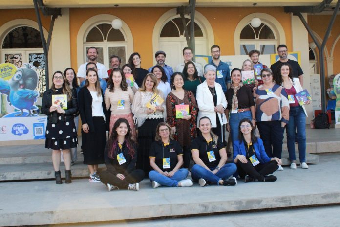 bibliotyeca gralha azul