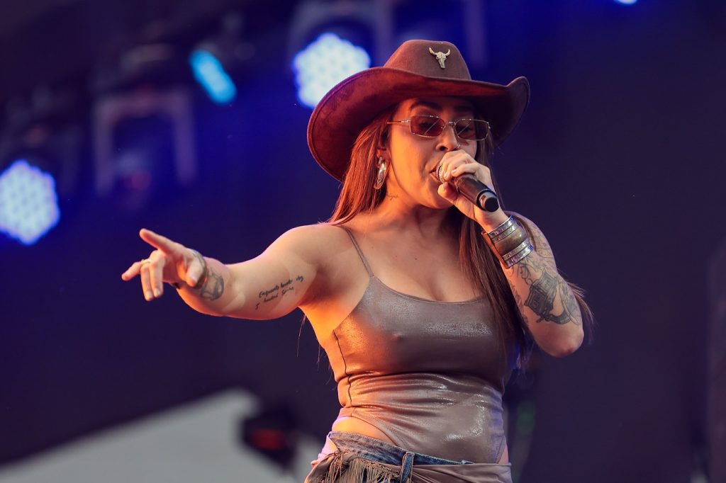 Lauana Prado Lauana Prado