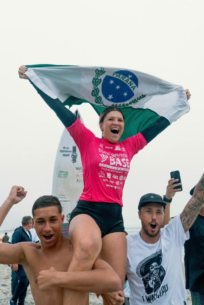 Atleta Campeã da Sub18. Crédito: Marina Barboza - (CBSURF)
